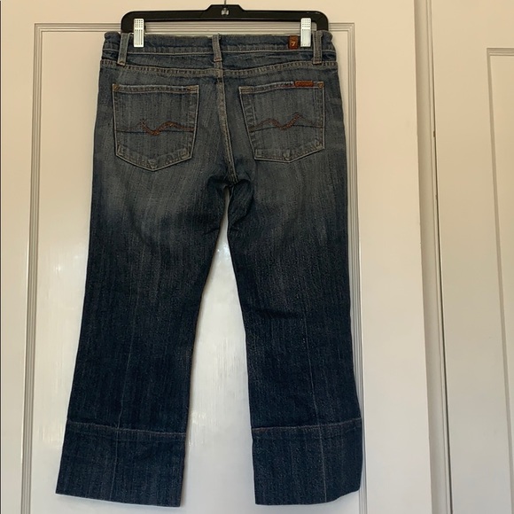 🎉 BOGO 2/$12  7 for All Mankind Cropped Jeans - Picture 4 of 9
